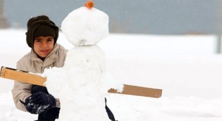 Van Başkale?de okullara kar tatili