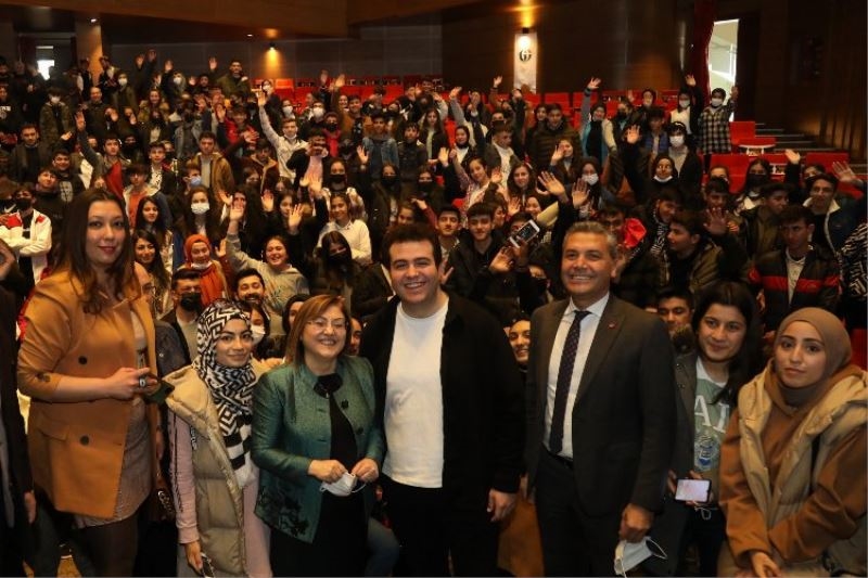 Genç Gaziantep uygulaması gençlere tanıtıldı 