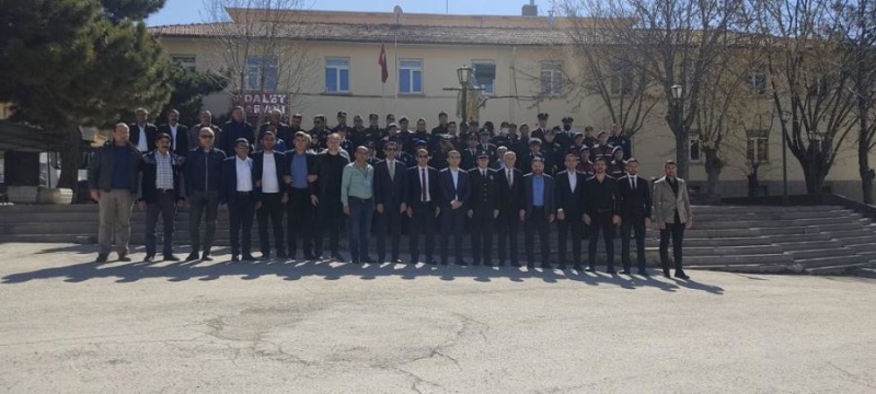 GAZETECİ NAİL ERKAN