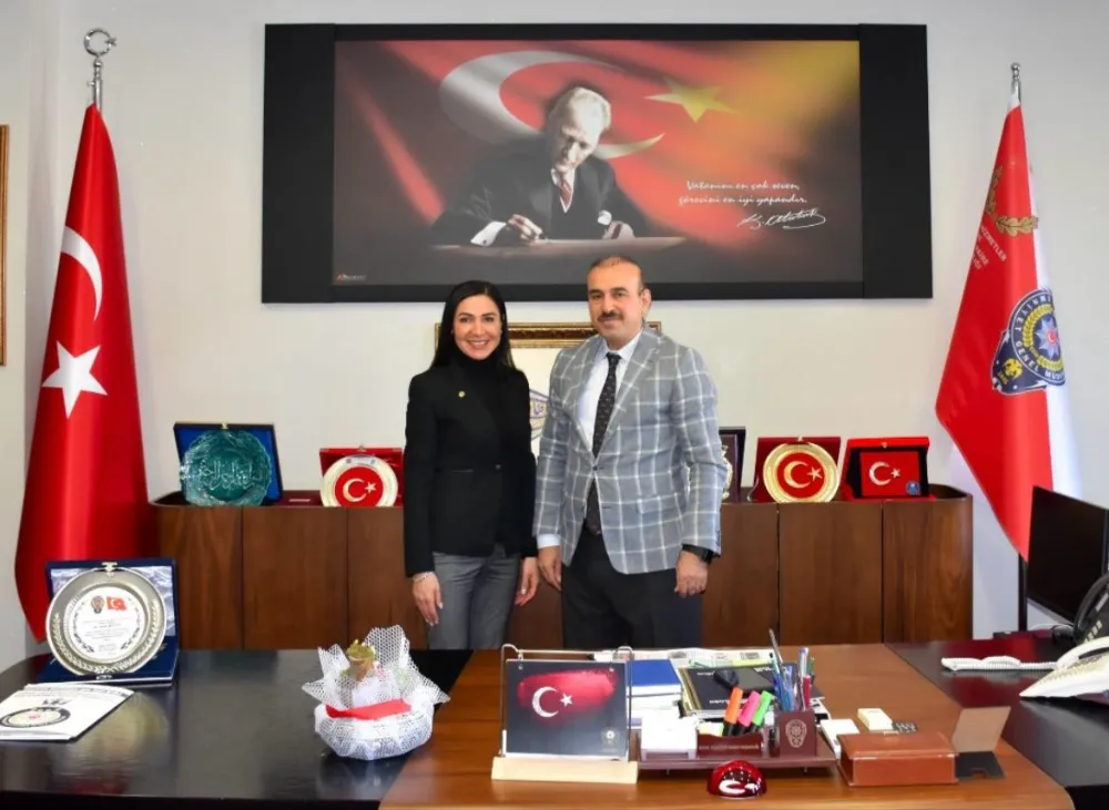 AJDA AKGÜL ‘DEN EMNİYET GENEL MÜDÜRLÜĞÜ SOSYAL HİZMETLER-SAĞLIK DAİRE BAŞKAN’I ASIM BULAT’A ZİYARET