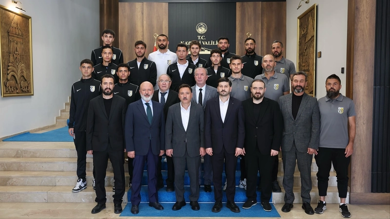 Kocasinan Şimşekspor Kayseri Protokolünü Ziyaret Etti