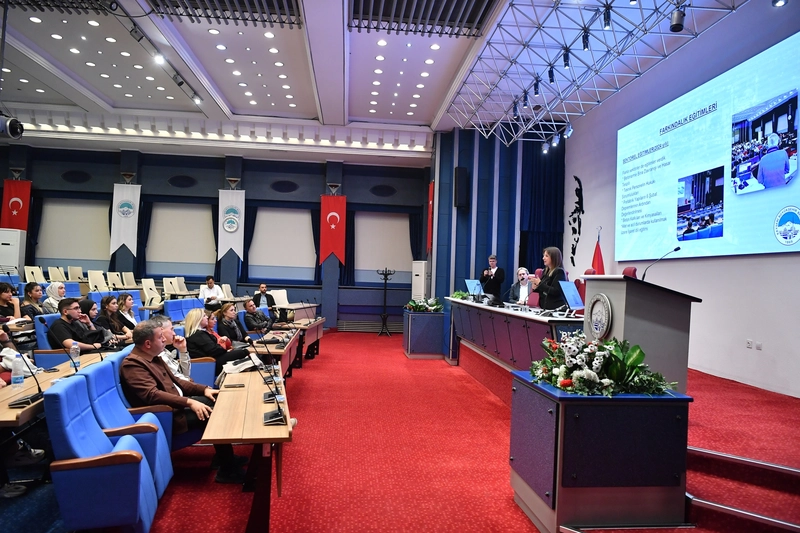 Kayseri Büyükşehir, TOBB Üniversitesi Öğrencilerine Tarihi ve Afet Risk Azaltma Projelerini Anlattı