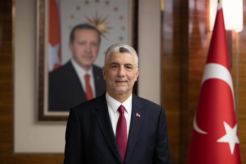 Ticaret Bakanı Bolat: İhracat 270 Milyar Dolar Eşiğine Ulaştı