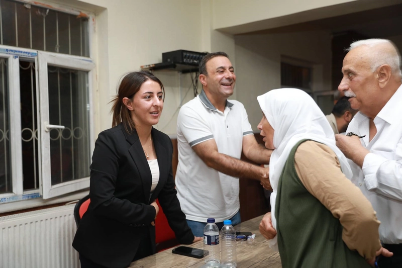 İpekyolu Belediyesi Tüm Mahallelerde Halk Toplantıları Düzenledi