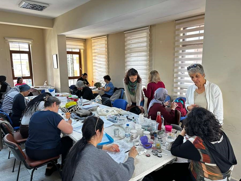 Odunpazarı Belediyesi Kadınlara Çini Sanatı ile Meslek Edindirme İmkanı Sağlıyor