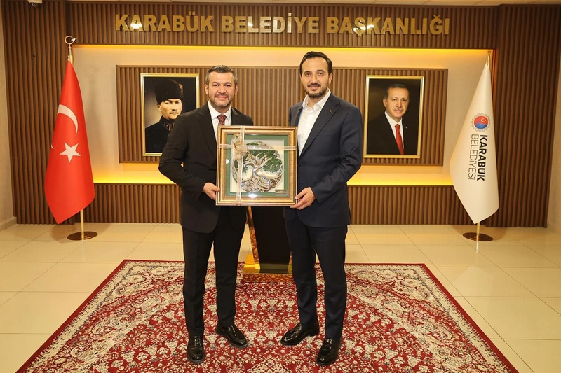 AK Parti İstanbul İl Başkanı Özdemir, Karabük Belediye Başkanı Çetinkaya