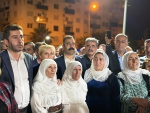 Akdeniz Belediyesi Eşbaşkanlarının Duruşmasında Tahliye Kararı