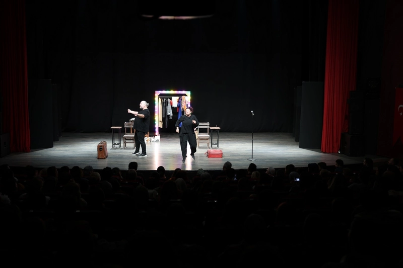 Aydın Büyükşehir Belediyesi Şehir Tiyatroları Yeni Sezona Başladı