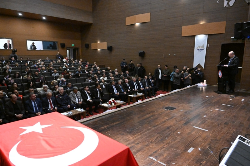 Ekicioğlu, Öğretmenler Günü Kutlama Programına Katıldı