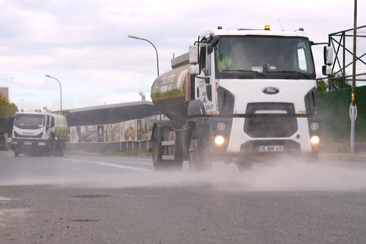 İstanbul Maltepe Belediyesi’nden Yalı Mahallesi’nde temizlik seferberliği