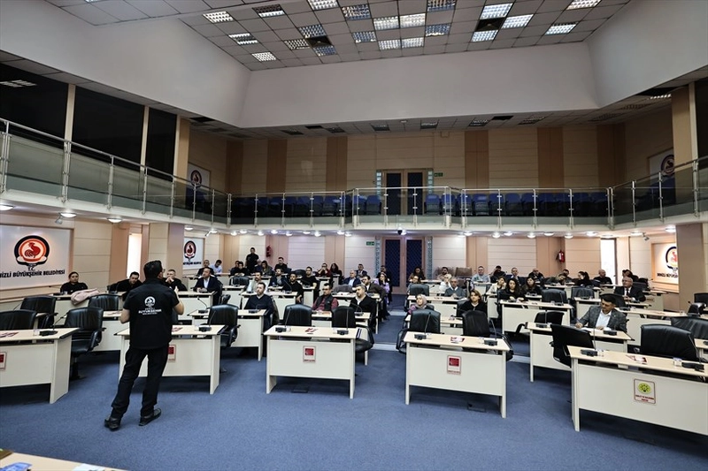 Denizli Büyükşehir Belediyesi Yöneticilerine Afet Farkındalık Eğitimi