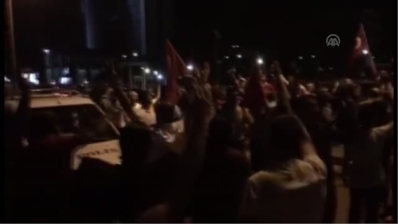 15 Temmuz Gecesi TRT ve Zırhlı Birlikler Okulu ve Eğitim Tümen Komutanlığı`nda Yaşananlar Kamerada