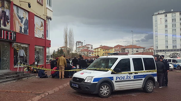 17 yaşındaki kız 13. kattan atladı