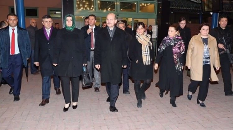 3 Bakan ve milletvekilleri Adana'da!