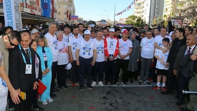 3. Uluslararası Mersin Maratonu?na binlerce kişi katıldı