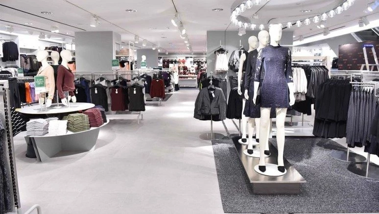 4 milyar dolarlık mal H&M`in elinde kaldı