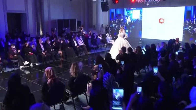 `5`inci Gelin Damat Fashion` defilesi pandemi tedbirleriyle gerçekleşti