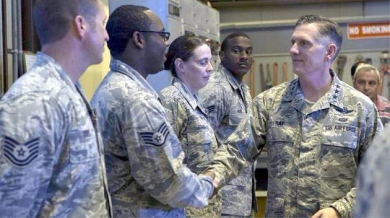 ABD'li Korgeneral İncirlik'te!