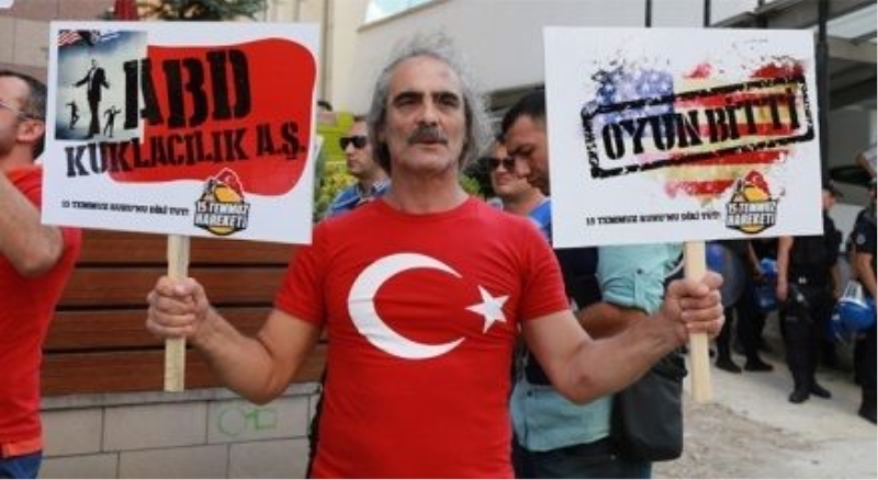 ABD Büyükelçiliği önünde Joe Biden protestosu