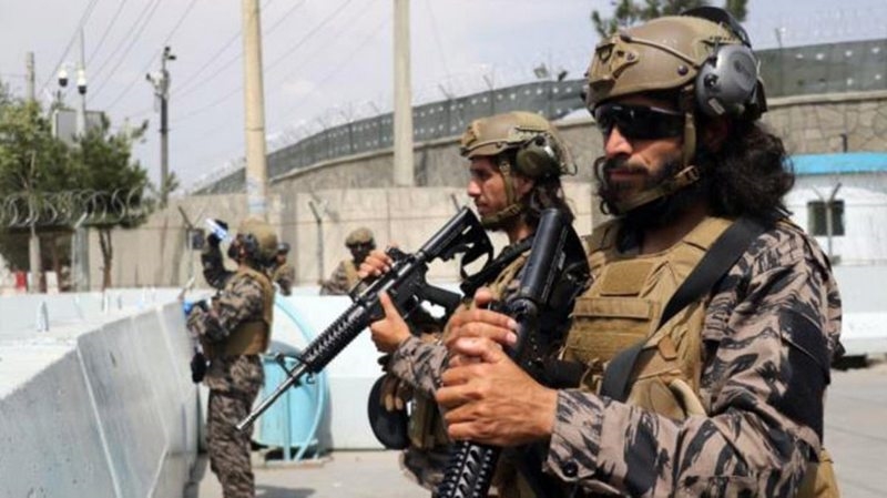 ABD`nin terk etmesinden sonra Taliban`ın kontrolüne geçen Kabil Havaalanı`nı Türk basını görüntüledi