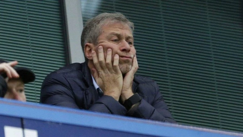 Abramovich kovduğu hocalara 567 milyon TL ödedi!