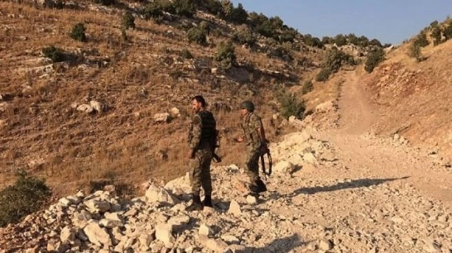 Adıyaman`da askeri aracın geçişi sırasında patlama