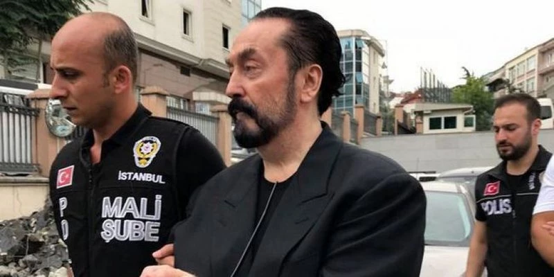 Adnan Oktar`ın gizli kasası yakalandı