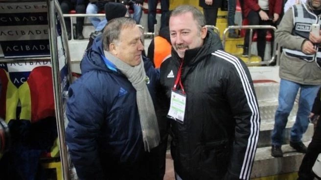 Advocaat`tan acı itiraf! Biraz fazla oldu!