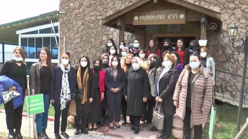 AK Parti Genel Merkez Kadın Kolları Başkanı Keşir, kadınlarla buluştu