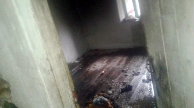 Alevlerin içinde kalan bebek ağır yaralandı