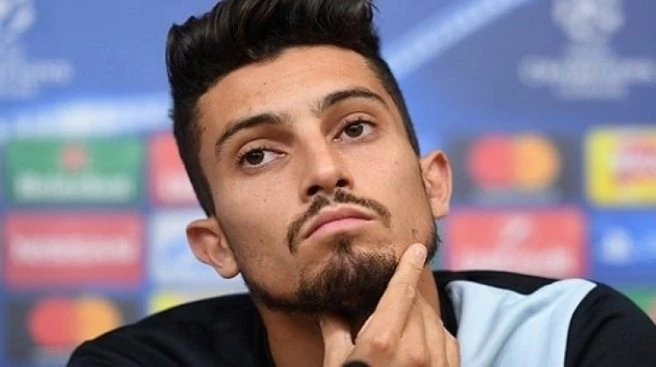 Alex Telles patladı! Utanıyorum