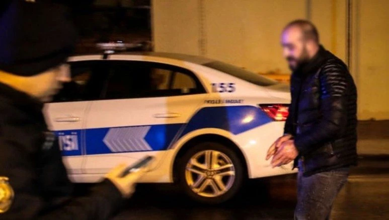 ALKOLLÜ SÜRÜCÜ KAZA YAPINCA KAÇTI