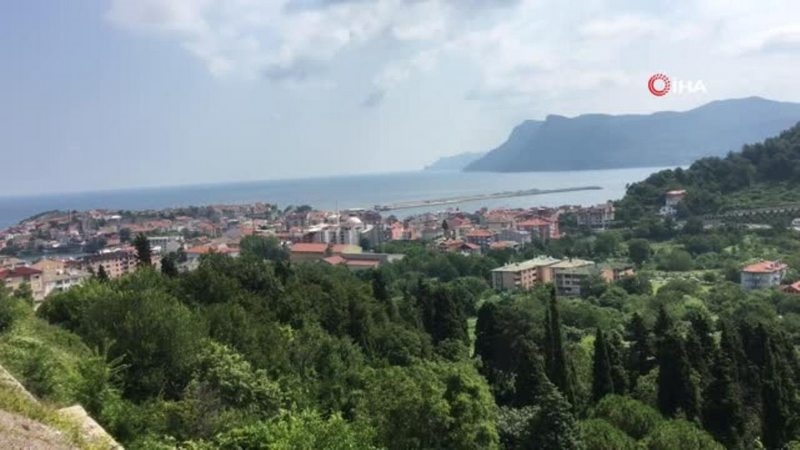 Amasra tatilci akınına uğradı