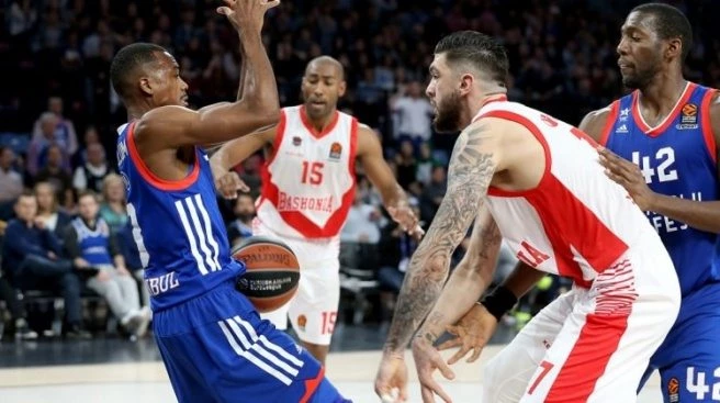Anadolu Efes son topta yıkıldı