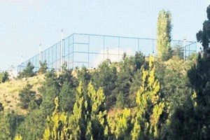 Anıtkabir?de şimdi de `halı saha` tepkisi!