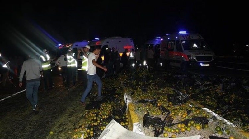 Ankara'da feci trafik kazası: 1'i ağır 24 yaralı