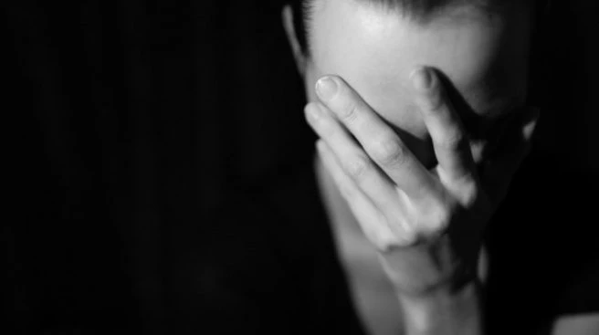ANKSİYETE BOZUKLUĞU NEDİR? ANKSİYETE BELİRTİLERİ NELERDİR?
