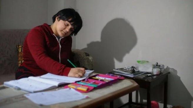 Annesinin son isteğini yerine getirdi!