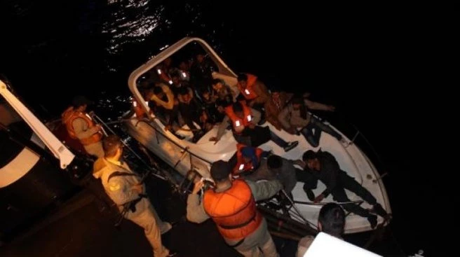 Antalya`da denizde 30 kaçak yakalandı