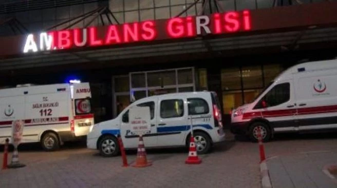 Askerlerin kaldığı çadırlarda yangın