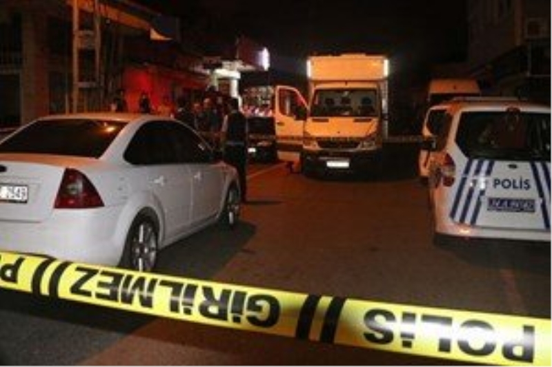 Ataşehir`de silahlı çatışma!...