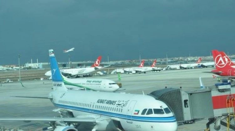 Atatürk Havalimanı'nda hareketli anlar