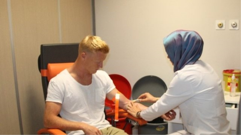 Atiker Konyaspor`da Yeni Transfer Jens Jonsson, Sağlık Kontrolünden Geçti