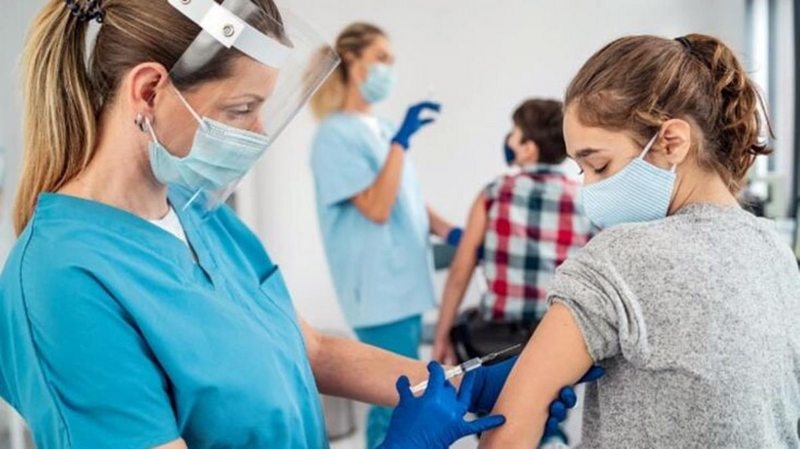 Avrupa İlaç Ajansı, BioNTech-Pfizer aşısının 12-15 yaş grubuna yapılmasını onayladı