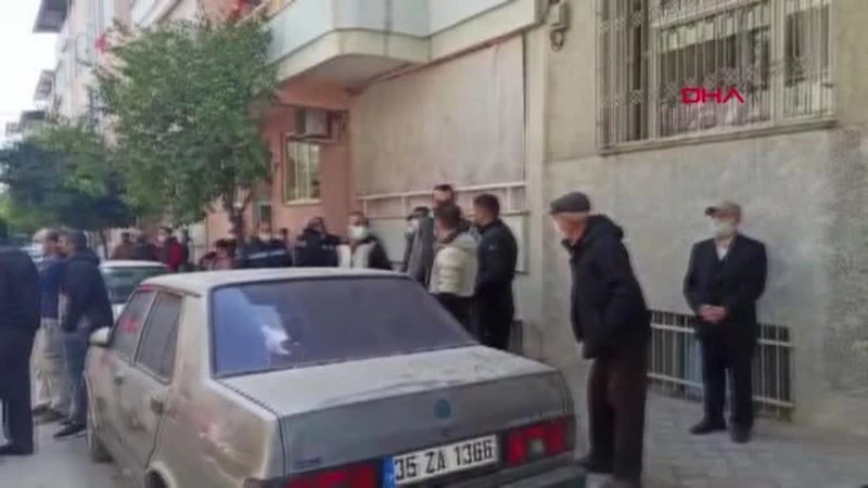 AYDIN APARTMANDAKİ DEPODA YANGINDA 8 KİŞİ DUMANDAN ETKİLENDİ