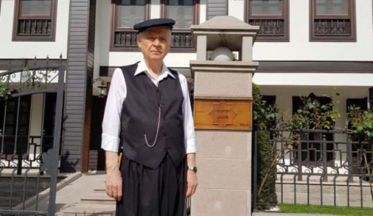 BAHÇELİ 19 MAYIS`I BÖYLE KUTLADI