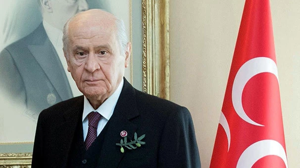 Bahçeli, MYK üyelerine hediye verip teşekkür etti