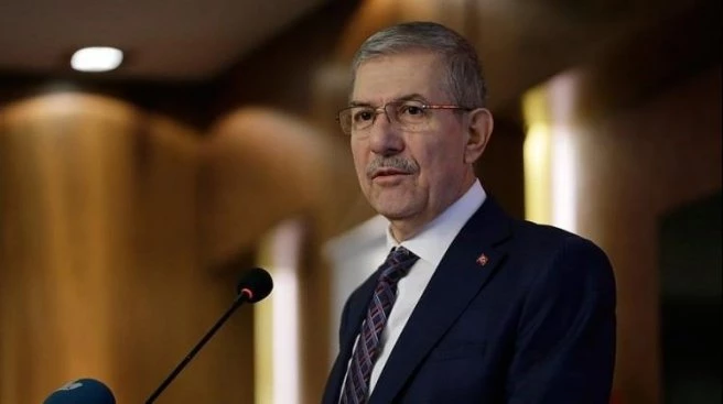 Bakan açıkladı! Doğumları ebeler yaptıracak