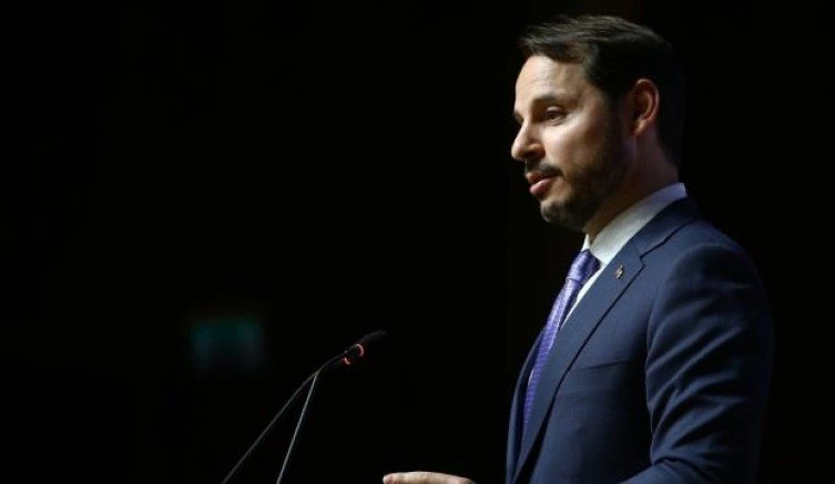Bakan Albayrak PEŞLERİNE DÜŞTÜ
