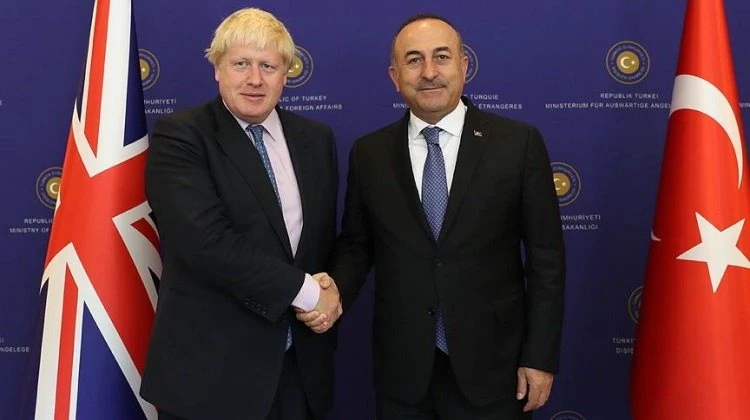 Bakan Çavuşoğlu Johnson ile görüştü